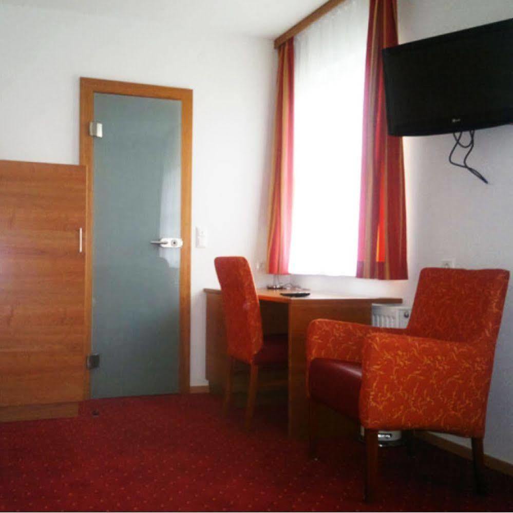 Schillerhof Hotel Garni Vöcklabruck Zewnętrze zdjęcie